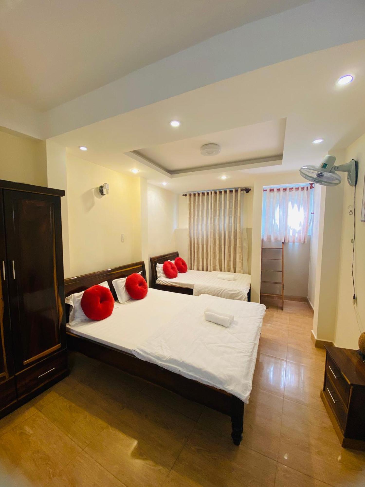 Hotel Khach San Thuy Tien Đà Lạt Exterior foto